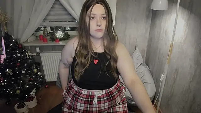 Sophia Edwards online show from December 20, 2024, 5:29 pm