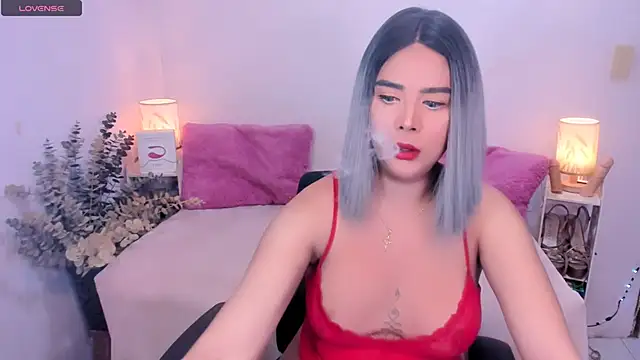 Snapshot of AmazingDREAMGirl chatting on October 11, 2025, 5:33 pm AmazingDREAMGirl online show from October 11, 2025, 5:33 pm
