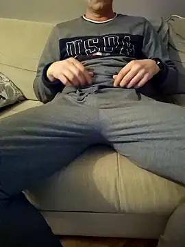 praqun2021 online show from March 30, 2026, 7:15 pm