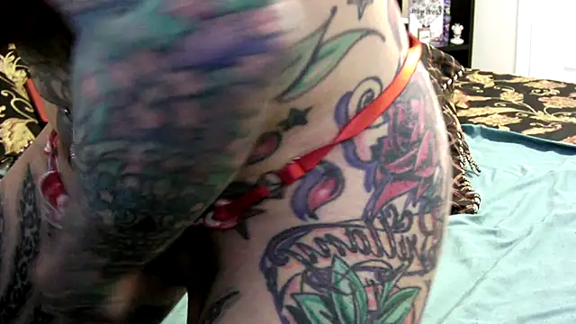 pamelagunns online show from February 19, 2026, 5:42 pm