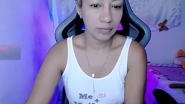 ninatiny online show from November 14, 2025, 6:45 am