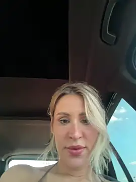 jasminesummer online show from March 9, 2025, 4:44 pm