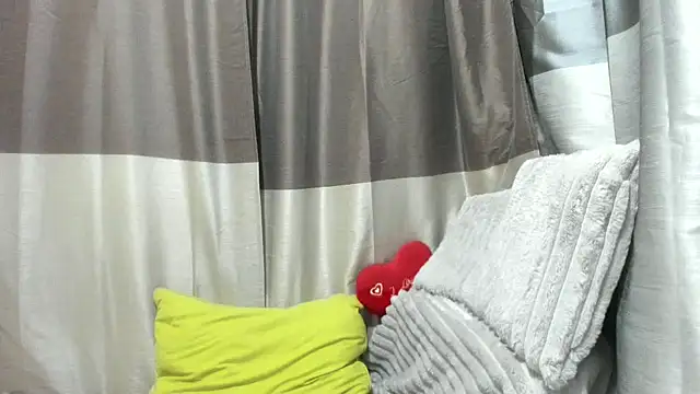 jessystarr online show from November 21, 2025, 7:01 pm