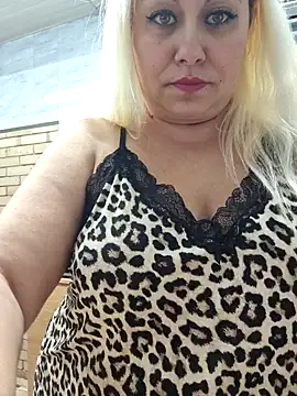 Snapshot of SabinaSweety chatting on December 5, 2024, 3:39 pm SabinaSweety online show from December 5, 2024, 3:39 pm