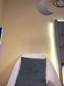 Snapshot of KIARAPRETTY chatting on September 14, 2025, 3:49 am KIARAPRETTY online show from September 14, 2025, 3:49 am