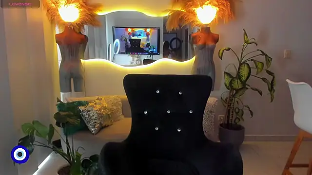 Angel Peach online show from March 25, 2026, 2:01 pm