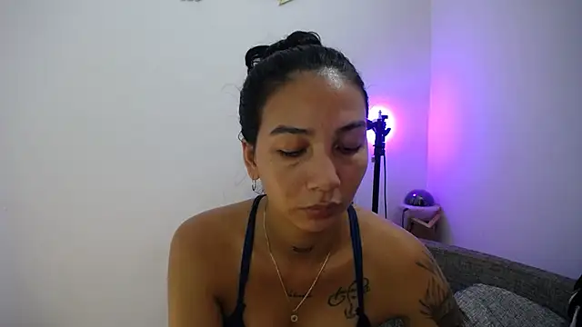 Allyson Smith online show from January 15, 2025, 10:13 pm