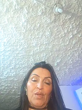 zullyxhot online show from November 14, 2025, 8:07 pm