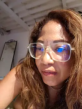 mila38 online show from April 18, 2026, 7:07 pm