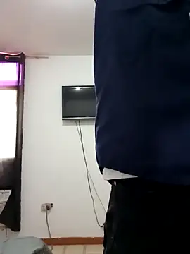 joanpinzon online show from February 9, 2026, 3:27 pm