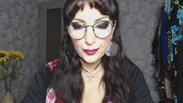 Aziza1 online show from September 16, 2025, 2:18 pm