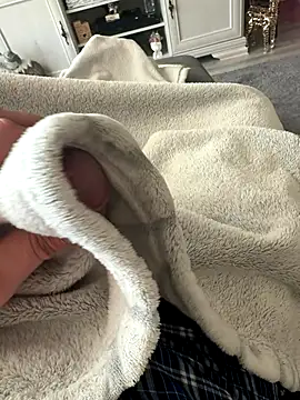 Snapshot of frechsein chatting on December 1, 2025, 1:38 pm frechsein online show from December 1, 2025, 1:38 pm