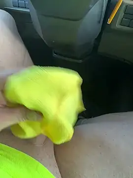 Snapshot of frechsein chatting on April 15, 2026, 7:04 am frechsein online show from April 15, 2026, 7:04 am