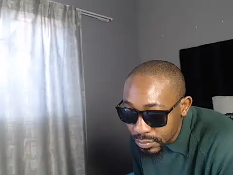 Snapshot of Ogmelo chatting on July 19, 2026, 2:32 pm Ogmelo online show from July 19, 2026, 2:32 pm