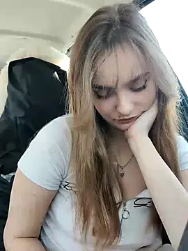 Snapshot of Night_dreams chatting on February 20, 2025, 7:01 am Night dreams online show from February 20, 2025, 7:01 am