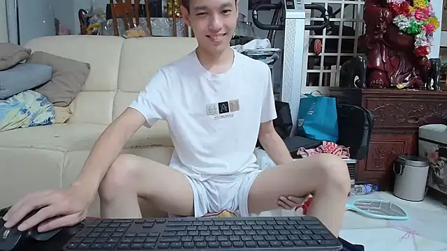 andrewooi online show from January 4, 2025, 6:30 pm