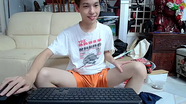 andrewooi online show from February 16, 2025, 4:21 pm