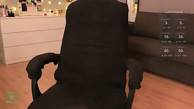 Hit-girl- online show from February 16, 2025, 8:55 pm