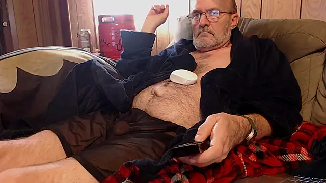 snickers1 online show from December 5, 2025, 10:57 am