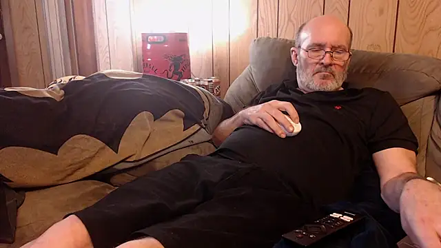 Snapshot of snickers1 chatting on March 8, 2026, 1:26 pm snickers1 online show from March 8, 2026, 1:26 pm