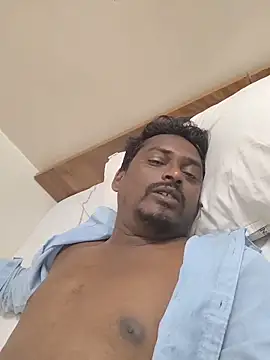 rohanhotguy online show from April 23, 2026, 2:02 am