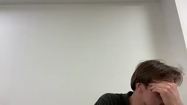 fmodel online show from March 9, 2026, 3:38 pm