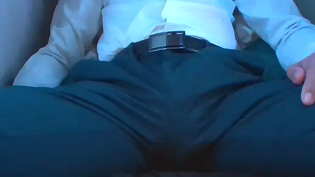 Snapshot of twink07 chatting on December 4, 2025, 10:46 am twink07 online show from December 4, 2025, 10:46 am