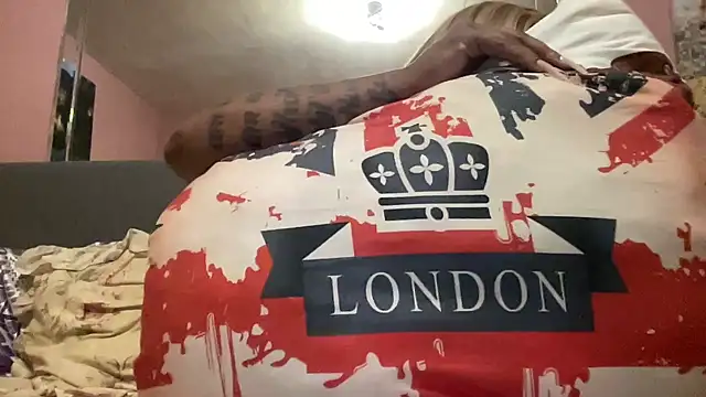 Creamesensation online show from February 9, 2025, 10:00 pm