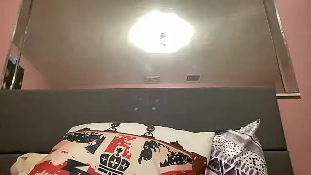 Creamesensation online show from February 11, 2025, 6:08 am