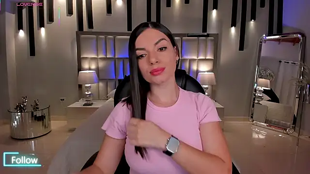 MorganHicks online show from December 5, 2025, 7:54 pm