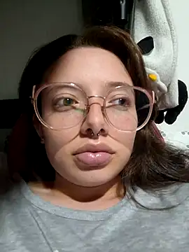 linda-schmidt online show from December 4, 2025, 2:10 am