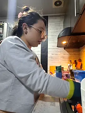 linda-schmidt online show from February 10, 2026, 2:48 am