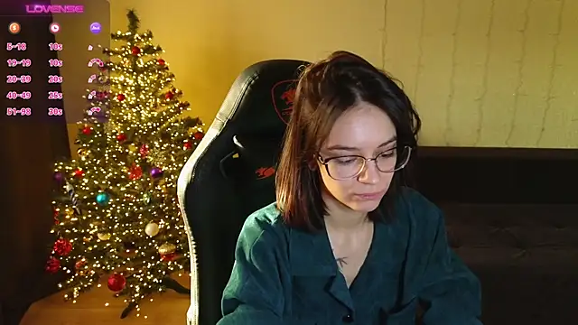 Snapshot of alyssa_sweet chatting on December 24, 2024, 5:38 am alyssa sweet online show from December 24, 2024, 5:38 am