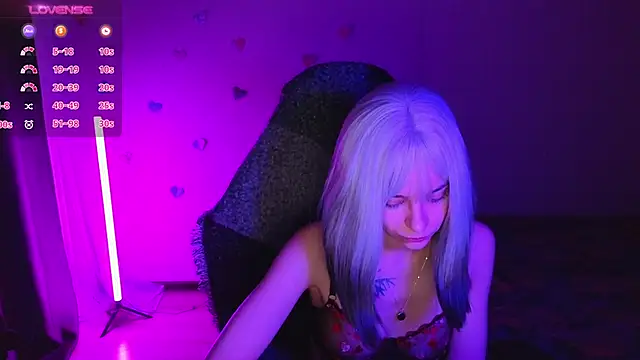 Snapshot of alyssa_sweet chatting on February 12, 2025, 4:33 am alyssa sweet online show from February 12, 2025, 4:33 am