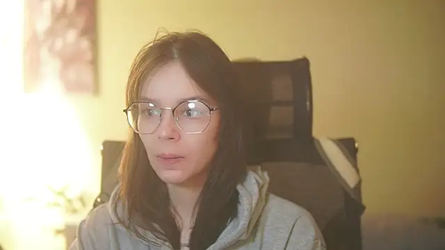 alyssa sweet online show from December 4, 2025, 6:34 am