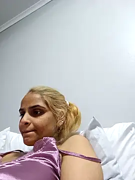 DirtySnowball69 online show from September 26, 2025, 6:56 pm