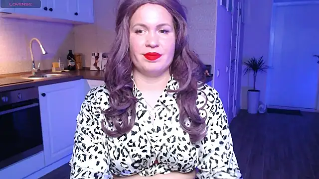 HotTiffani online show from January 27, 2025, 3:18 pm