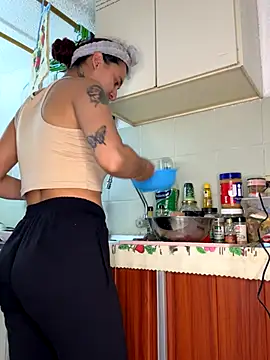 deepthroatlatina online show from September 9, 2025, 6:29 pm