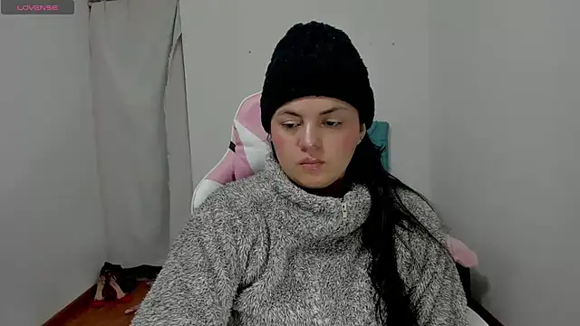 Snapshot of Anal_Milky_Momma chatting on March 13, 2025, 10:21 pm Anal Milky Momma online show from March 13, 2025, 10:21 pm