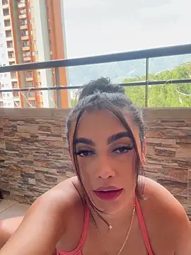 emma andrew1 online show from November 22, 2025, 4:06 pm