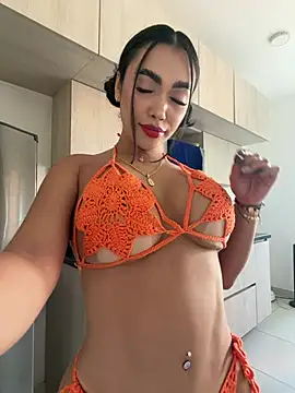 Snapshot of emma_andrew1 chatting on February 11, 2026, 5:29 pm emma andrew1 online show from February 11, 2026, 5:29 pm