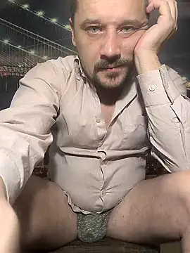 DanielOhCool online show from December 4, 2024, 9:02 pm