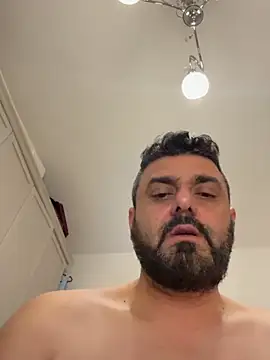 ChiIul11 online show from April 2, 2026, 9:12 pm