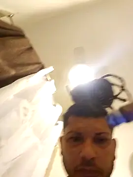 tropikboy online show from March 7, 2025, 9:51 am