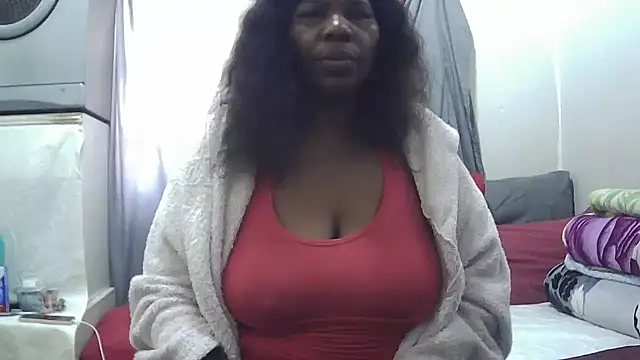 Delicioussexy online show from July 8, 2026, 9:25 am