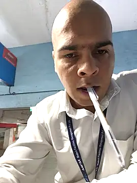 Vickyrajput009 online show from February 10, 2026, 11:14 am