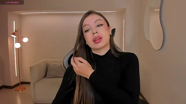 Snapshot of EllaClark chatting on September 15, 2025, 6:52 pm EllaClark online show from September 15, 2025, 6:52 pm