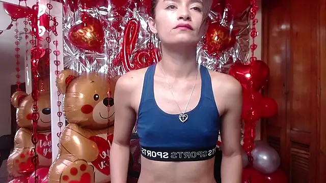 NicoleSantana online show from February 13, 2026, 9:33 pm