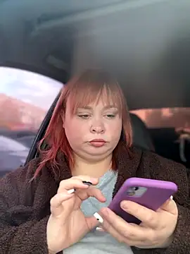 Model9798 online show from November 3, 2025, 6:25 am