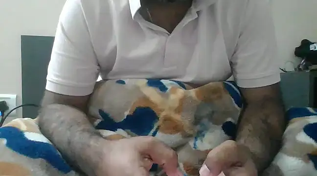 Snapshot of coolrocky346 chatting on December 31, 2024, 2:14 pm coolrocky346 online show from December 31, 2024, 2:14 pm